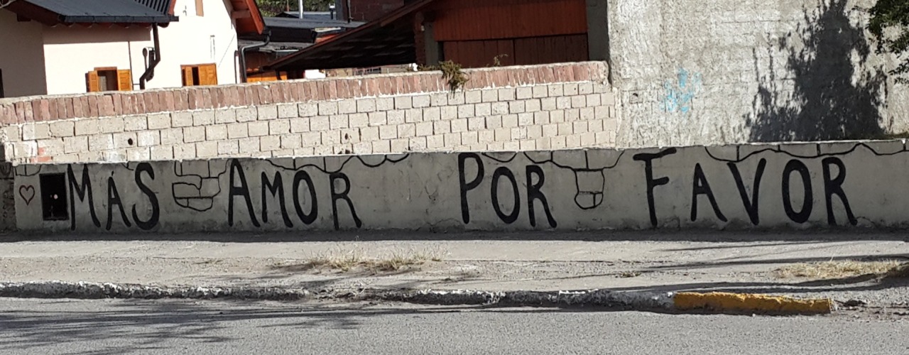 accionpoeticaamerica:  Mas amor por favor