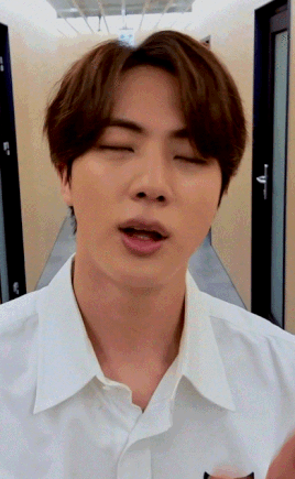 no but can you even begin to imagine the range of emotions you will have if kim seokjin ever video c