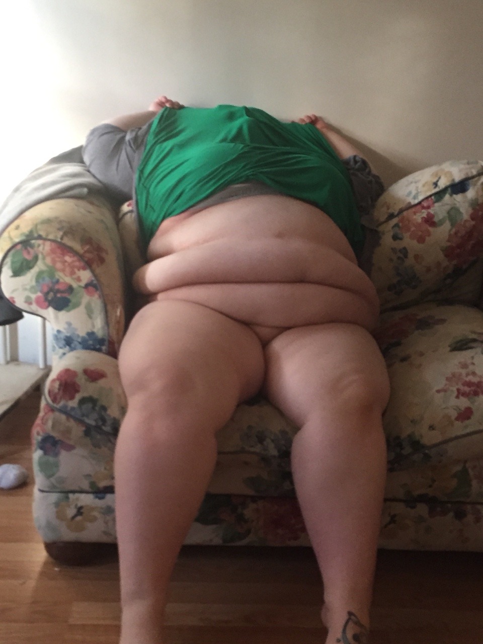 bigxgirlsxlovexsex:  Green pt 2