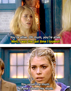 burntlikethesun:positive lady characters meme: favourite mother/daughter relationship↳ Jackie and Ro