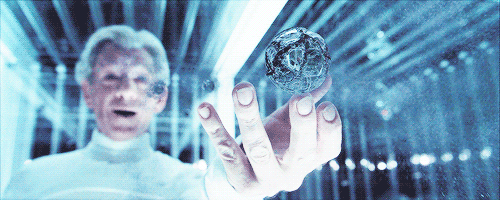 somewherebetweenrageandserenity:Make me choose: youngxsavier asked:favourite mutant » Magneto