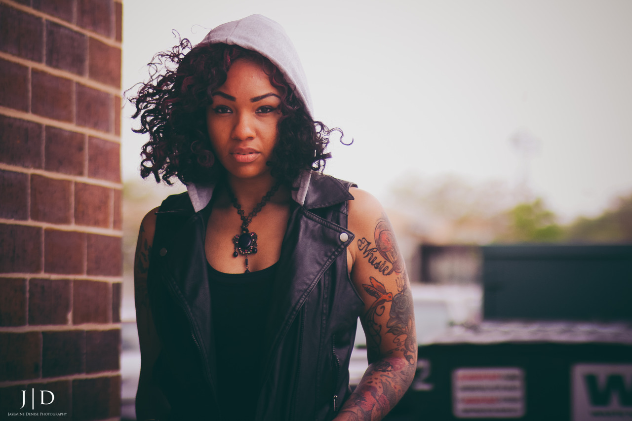 jaseminedenisephotography:  Test shooting with one of my grade school best friends-turned