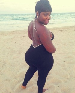 iwantpoundcake:  Sumbody mama came to the wrong beach nigga #milfmonday