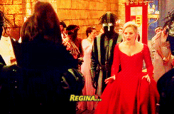 likedevils:Emma met the Evil Queen and still sees her as Regina