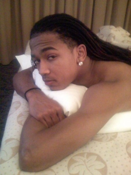 undercoverbrotha:  http://undercoverbrotha.tumblr.com 