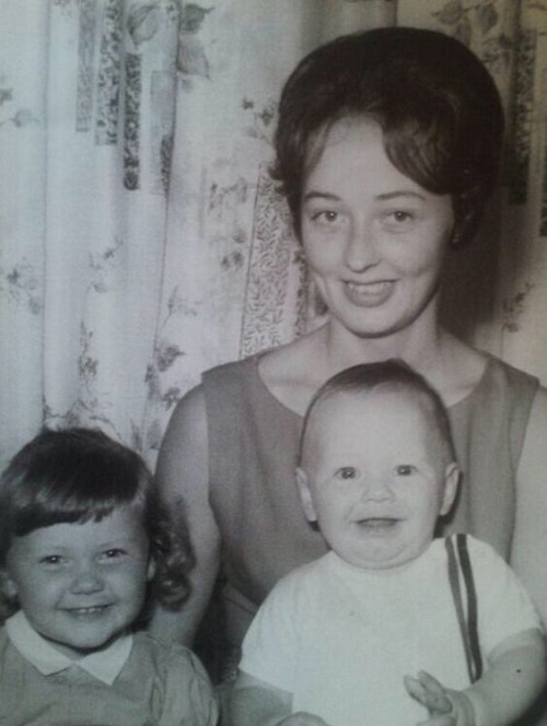 kittypistol:My grandma, may she rest in peace, with my aunt and mom. And me! Three generations of wo