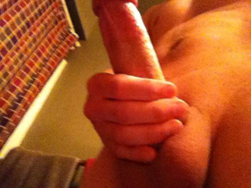 straightkikboys:  20 year old country boy, Justin Video Available (Click for Info.) Follow Straight Kik Boys for more!