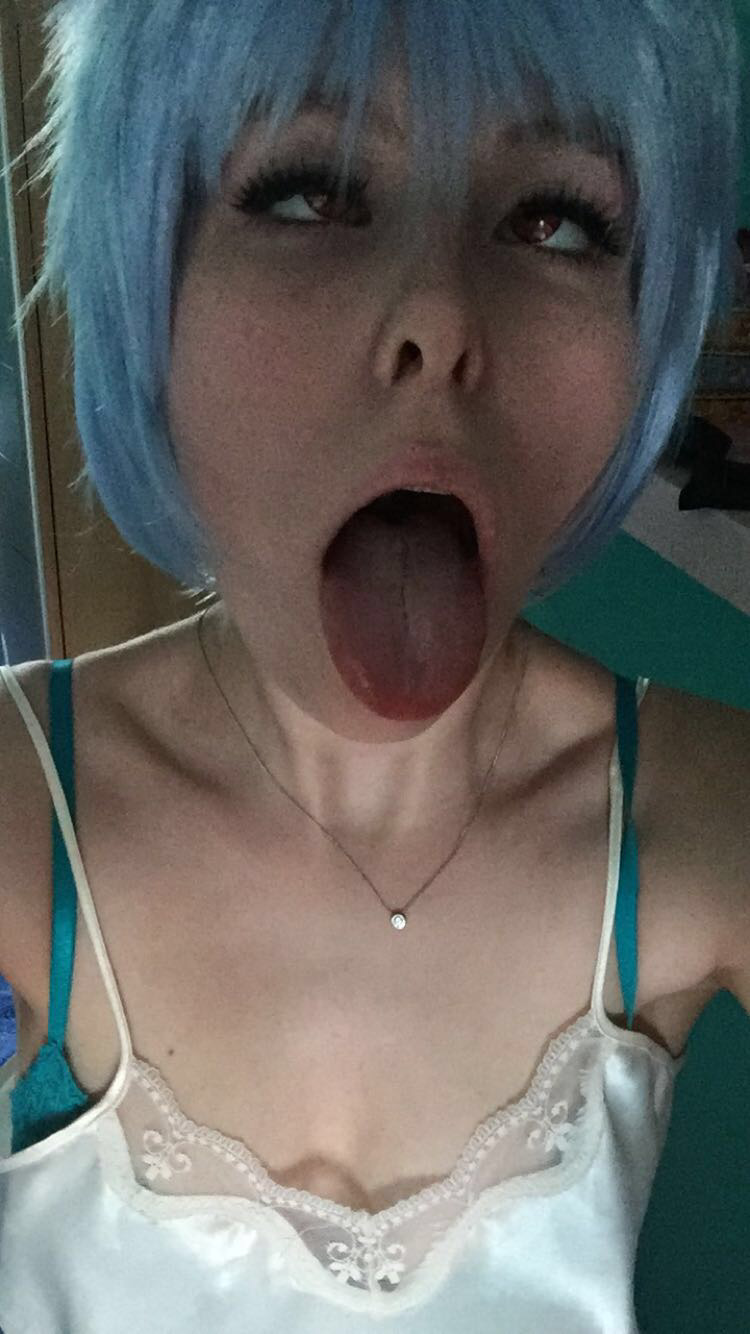 nogitsu-nee:I just made a quick rei costest because the wig arrived and yeah imma
