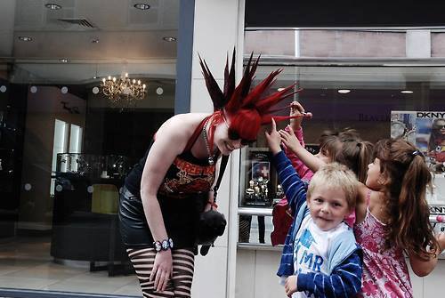 sexyloogi:NOTHING IS MORE PUNK THEN LETTING SMALL CHILDREN THINK UR COOL AND TOUCH YOUR HAIR SPIKES
