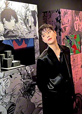Seungmin + A Bunch Of Random Magazines Idc About, I Just Think He's Pretty.