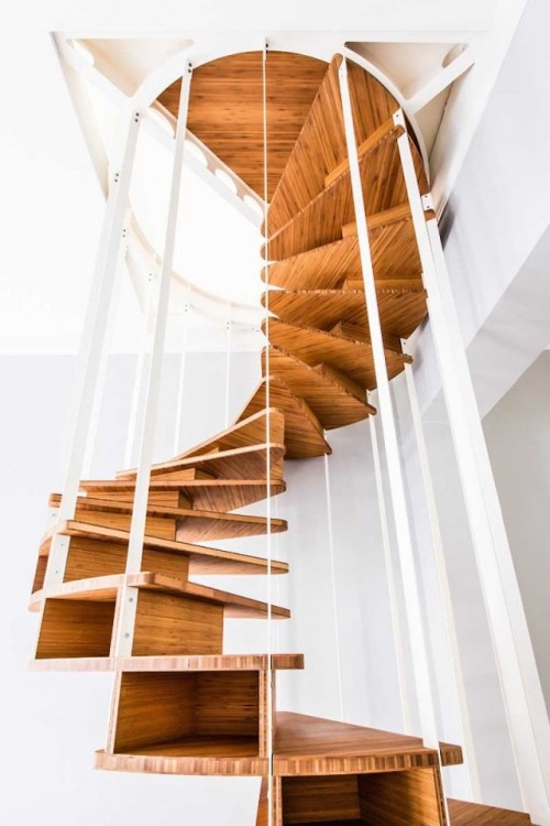 orientaltiger:Jo-a Wooden Spiral Staircase