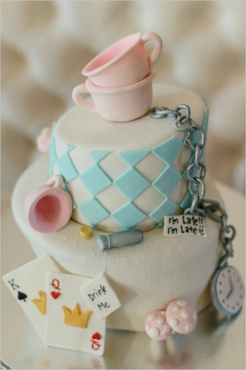 a-night-in-wonderland:  Disney Inspired Cakes