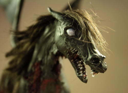 quequinoxart:  “Asakku” the demon horse/ thestral, made from polymer clay over wire and foil, painted in acrylic, with mohair mane and tail. He is about 4 inches long from chest to bum and 6 inches tall. I made him back in September/ October,