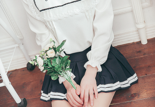 rainingteadrops: Pleated Black Skirt