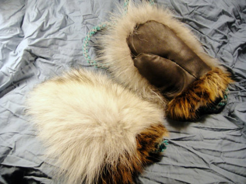 fyeahindigenousfashion: wolf &amp; beaver fur mittens, Salmonberry Dreams (Inupiaq)