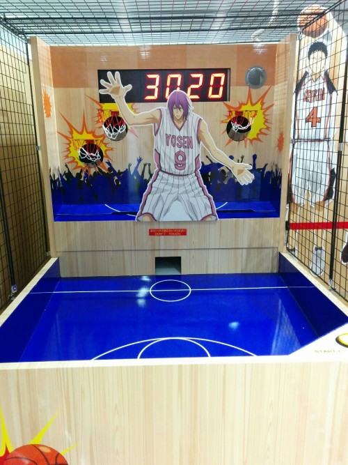 midorichan10: J-World renovated the KnB area a bit with some new stuff! One, lots of Seirin vs. Tou