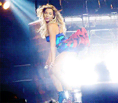 commedesbrazil:  i fuck with beyonce bc she can go from this  to this  and that is