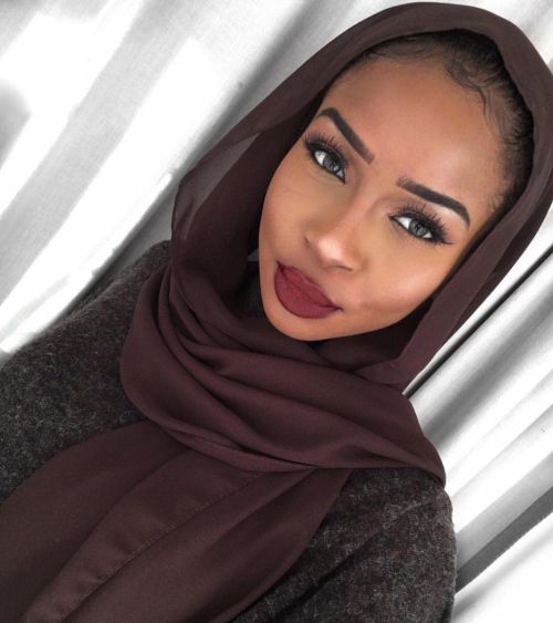 Follow for more  Women who wear hijab 