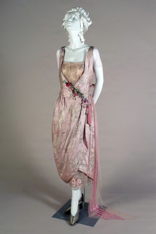 Lucile evening dress ca. 1919From the Kent State University Museum on Facebook