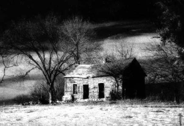 abandonedandurbex:  House and field in Severance, KS [604 x 414] Infrared film -