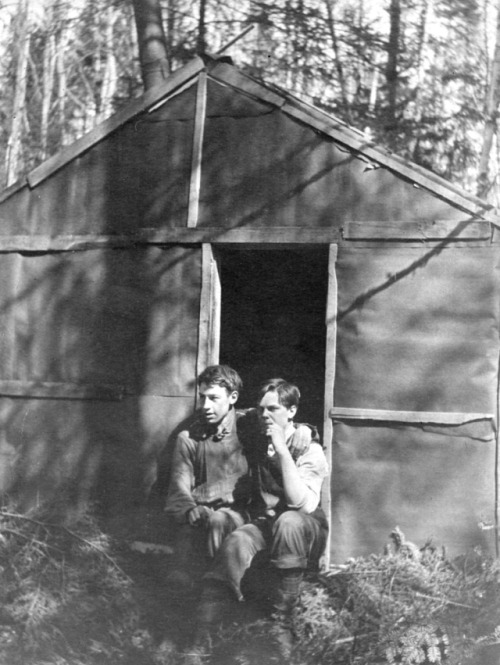 vintageeveryday:  Len and Cub: A hidden relationship brought into the light through early 20th century photographs.