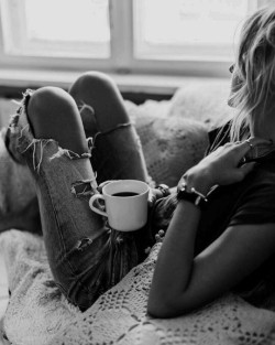 sippingsexycoffee:    Good morning lovelies.