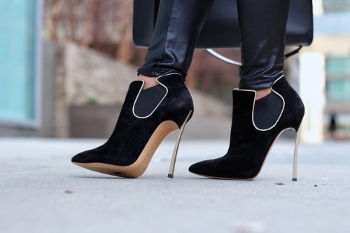 Fashion blogger Sasa Zoe shallwesasa.com in Casadei ankle boots.Source: BLACK AND WHITE: WINTER EDIT