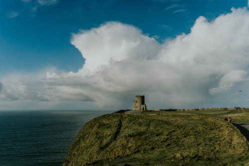 mountaineous:picturesque cliffs of moher - by mountaineousmy first photoset. tell me what you think.