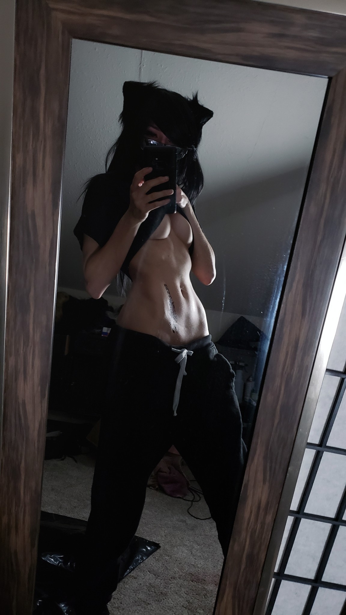 defective-replicant:Catgirl with the knife tattoo 