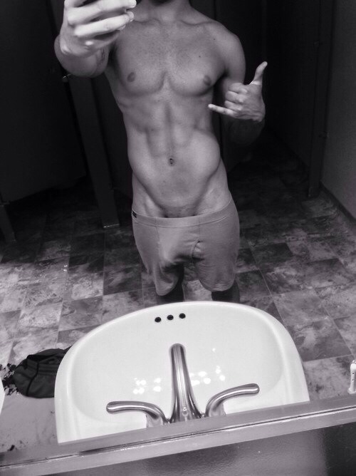 submityournoodz:  Hot » Are you a student wanting extra money?  