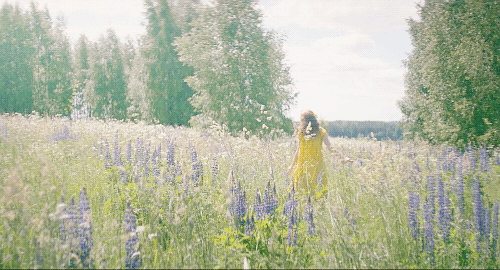 jessiebuckley:[2/5 webseries/miniseries] - war & peace (2016)You seem to have the gift of happin
