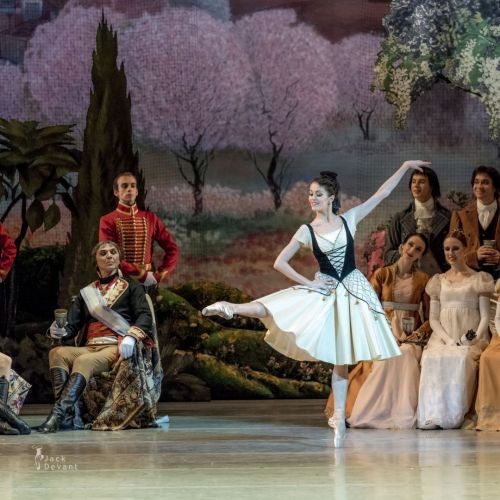 enchanted-keys: Nadezhda Batoeva in Paquita (Mariinsky Ballet)