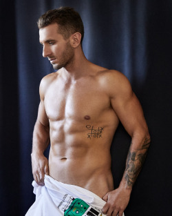 mistermr-y: Naked Celeb Watch for April: