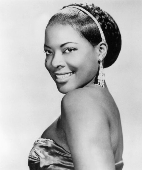 women-in-music:LaVern Baker (November 11, 1929 – March 10, 1997).American rhythm and blues singer; o