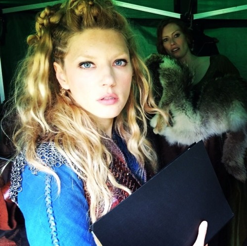 historychannelvikings: &ldquo;Boo! #behindthescenes #vikings #season3 #newscript #lagertha 