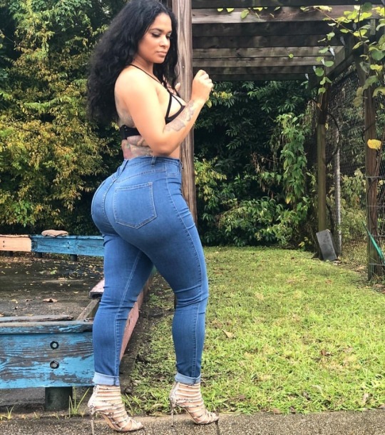 goood-thickness:  That’s some good ass thickness