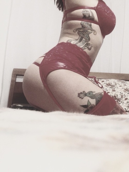 sluttymilf94:Valentine’s Day is cuming up Wow, love the tits and tats