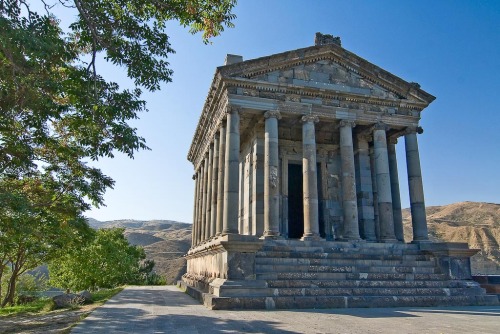 novitas-romanitas:Roman temple at Garni, Armenia - late 1st century AD