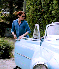 aledanvers:Alex Danvers + Rolled Up Sleeves