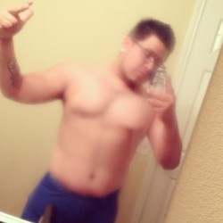 tony-cubdashian:  Quick workout 😁