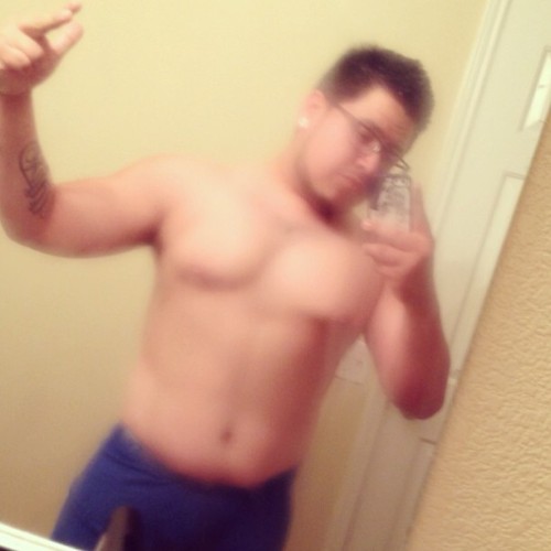 tony-cubdashian:  Quick workout 😁