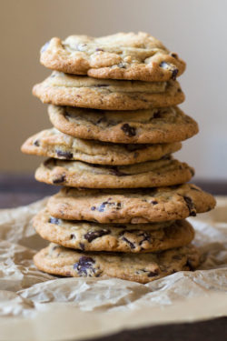 sweetoothgirl:    Crispy + Chewy Chocolate Chunk Cookies  