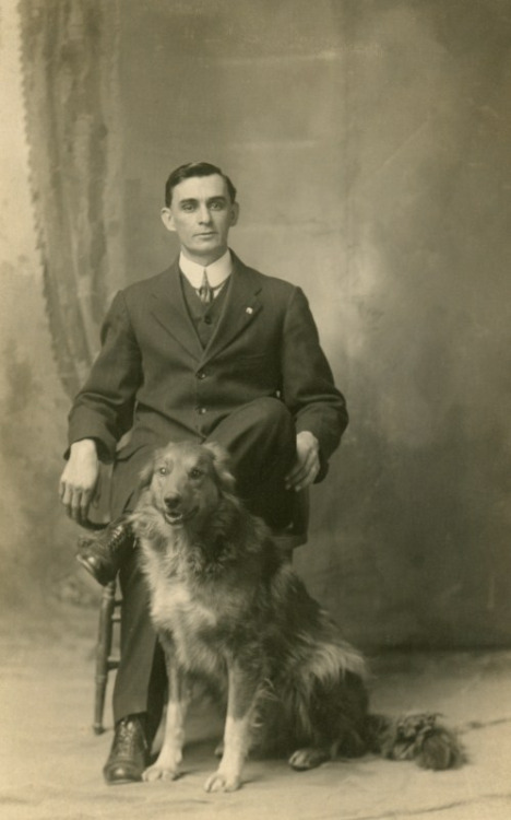 A Man and His Dog (door Alan Mays)