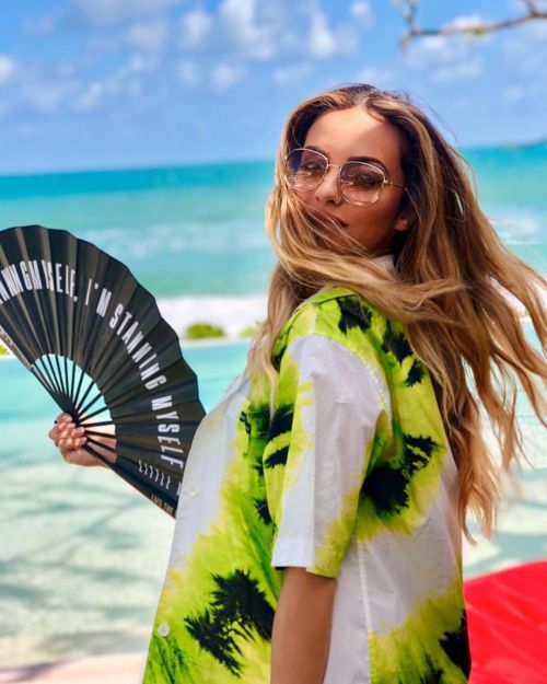 fyeahlittlemix: jadethirlwall: ME?! EXTRA?!