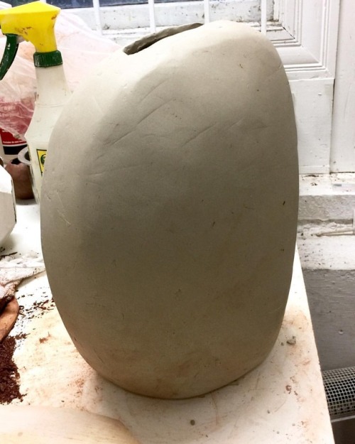 New Piece: Base Form Built #wip #ceramicsculpture #thisiswhoiam #claylife #sculptor #sanfrancisco #alamosquare