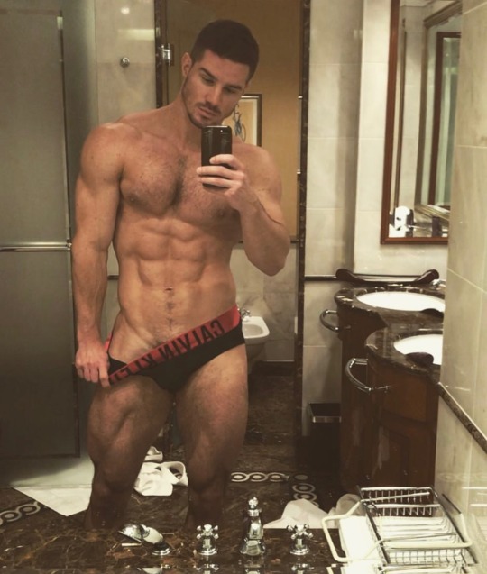 sorryforbeingaslutokay:  