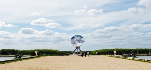 Anish Kapoor, Sky Mirror (2015), Chateau de Versailles