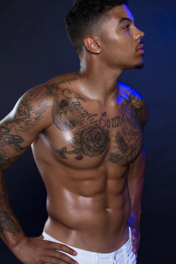 Menofcolorgaysex:  Once You’ve Gone Black, There’s No Going Back. Http://Menofcolorgaysex.tumblr.com/