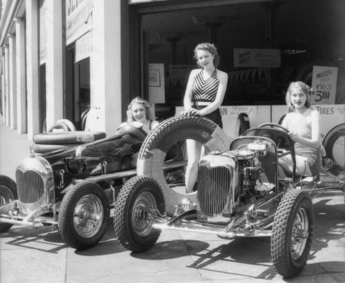 yesterdaysprint: New tire shop opens with some live advertisement, Pico Boulevard &     Figueroa Street, Los Angeles, 1934 