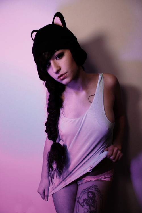altmodelworld:  Submitted by Curiously9